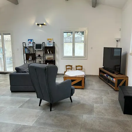 Holiday home Maison De - St Joseph Beaucaire (Gard)